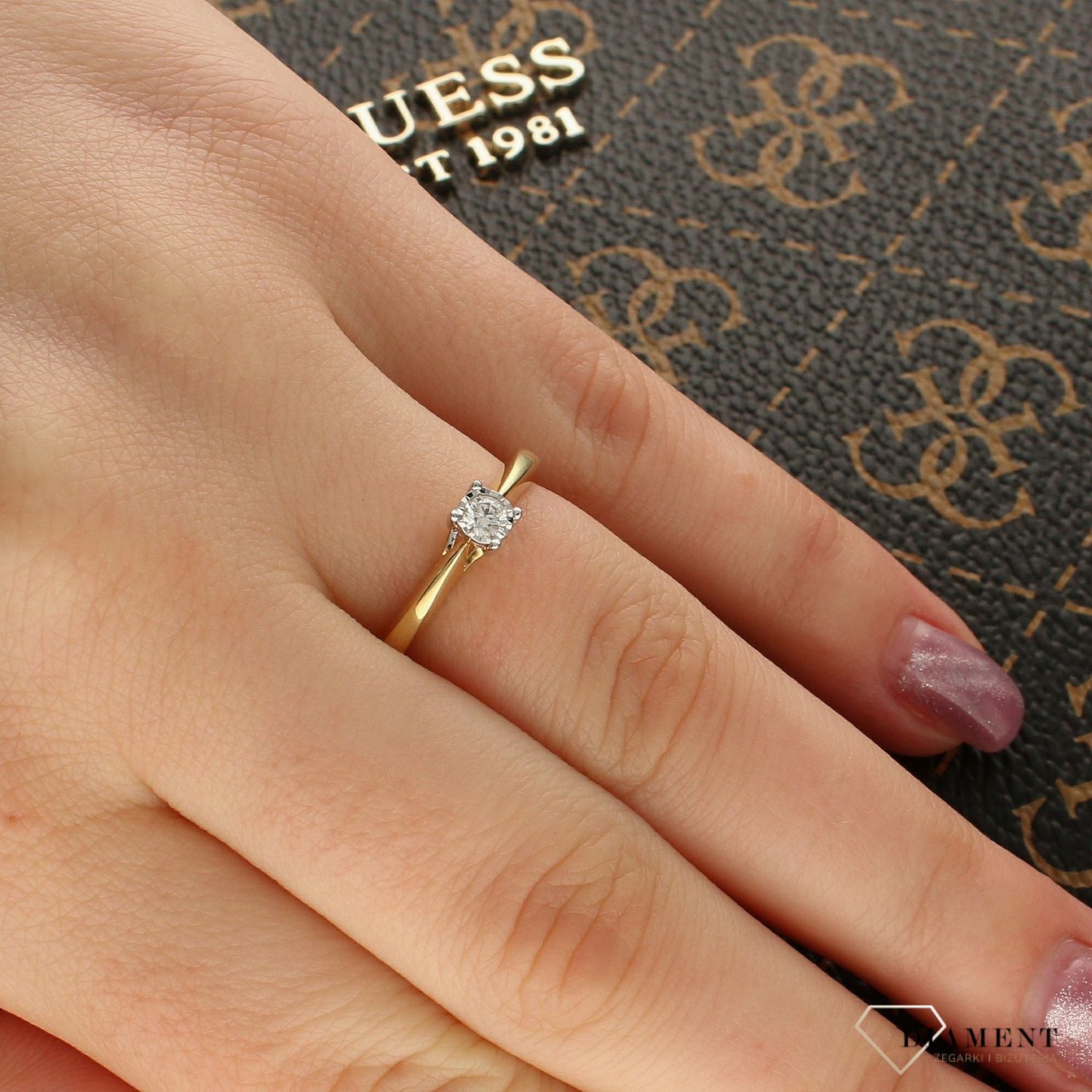 Pierścionek złoty DIAMENT żółte złoto, diament, ponadczasowy R-751 X.jpg